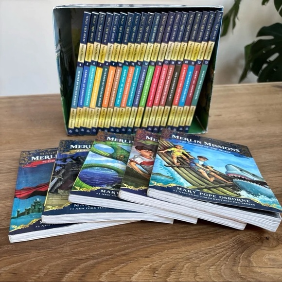 Magic Tree House Book Series, Merlin Missions (#1-25 set) - Picture 4 of 11